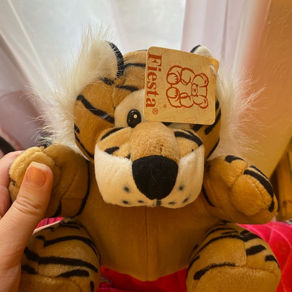NWT Tiger plush toy